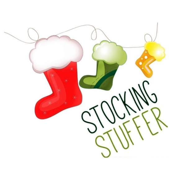 Rainbow Pin Enamel Brooches Heart and Flag LGBTQ Bright Festival Colors 2 Pieces - Picture 10 of 13